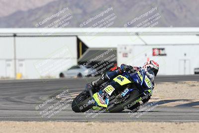 media/Jan-15-2026-Racers Edge (Thu) [[dfebeb70ab]]/2-A Group/Session 3 (Turn 16)/